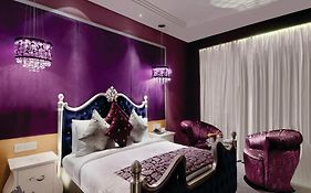 Le Meridien, Surat